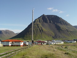 Bolungarvík og fjallið Ernir